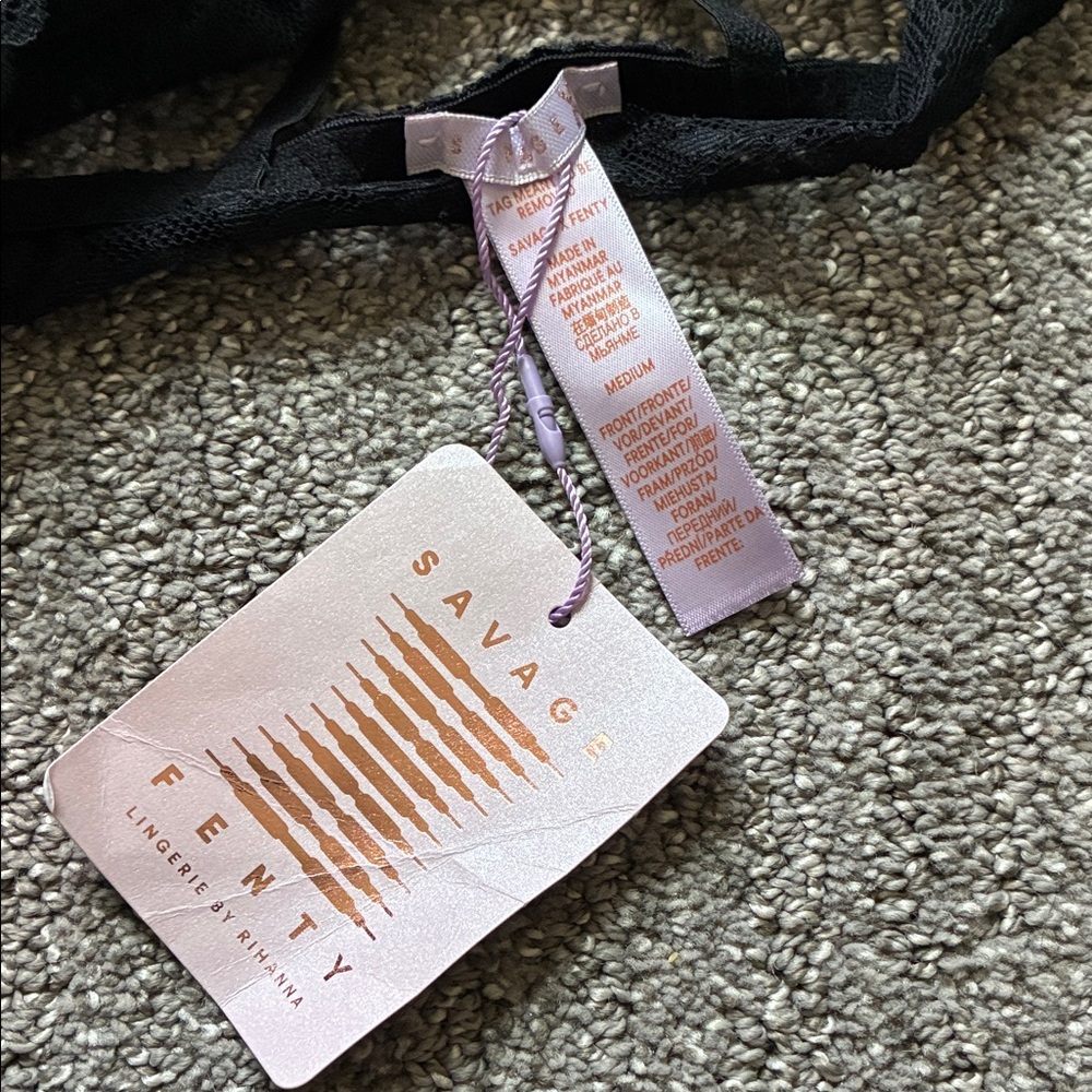 Savage X Fenty Black Lace Racerback Bralette - Picture 4 of 6